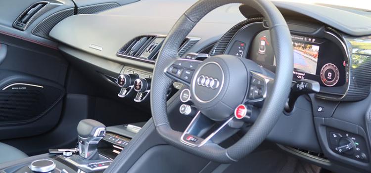 010 Audi R8